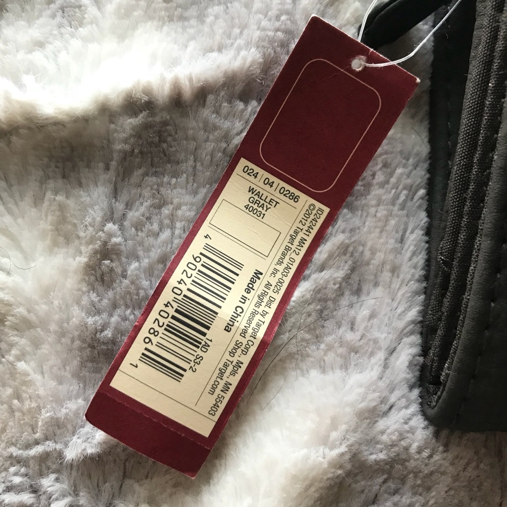Target Grey Wallet - Picture 6 of 6